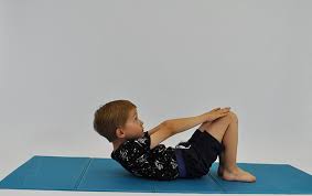 Ćwiczenia na mięśnie brzucha 2 - Fizjoterapia Dzieci - Wrocław