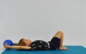 Ćwiczenia na mięśnie brzucha 4 - Fizjoterapia Dzieci - Wrocław